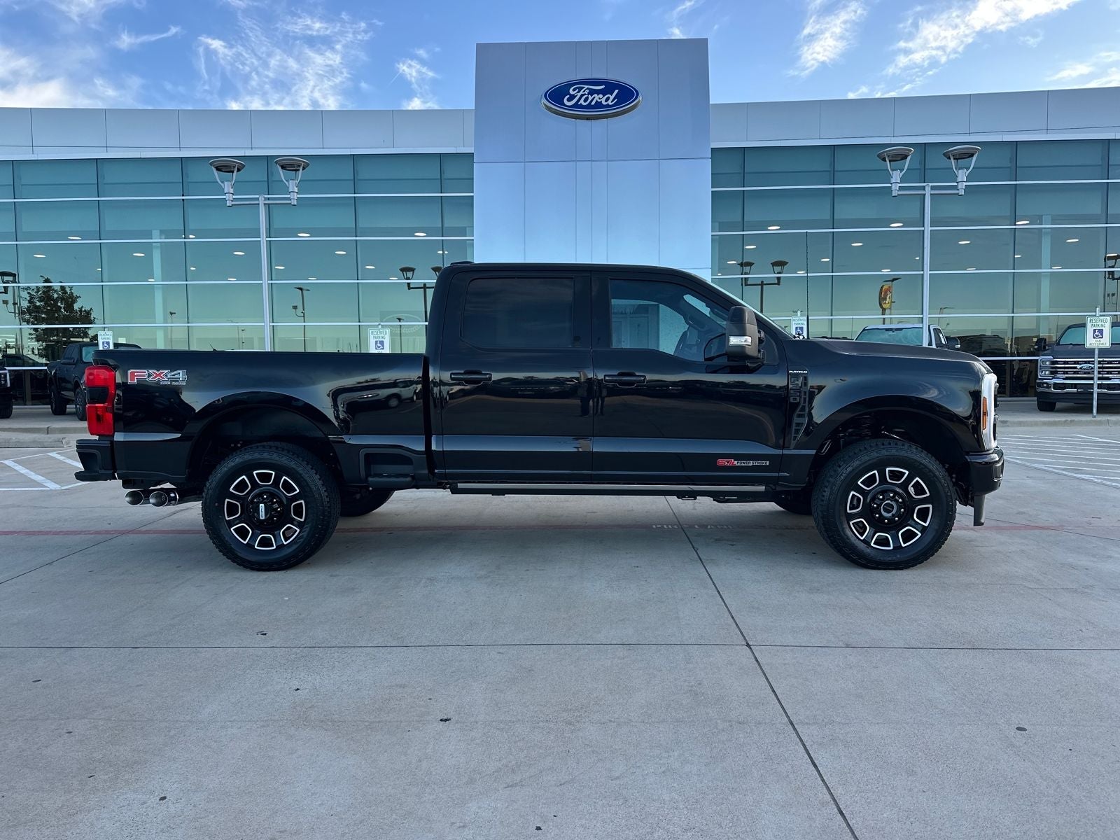 2026 Ford F-350SD Platinum