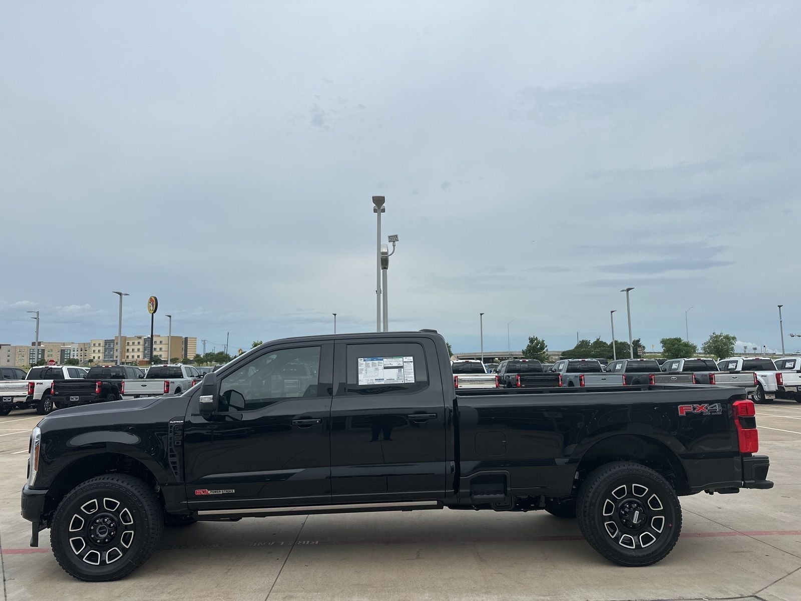 2025 Ford F-350SD Platinum