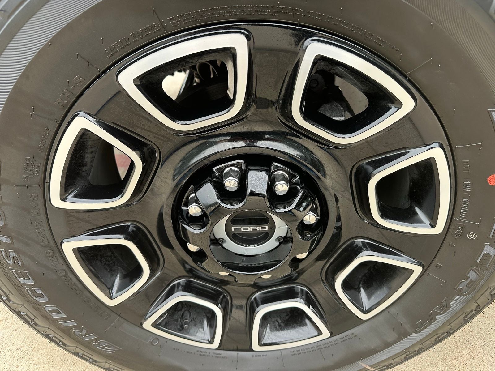 2025 Ford F-350SD Platinum