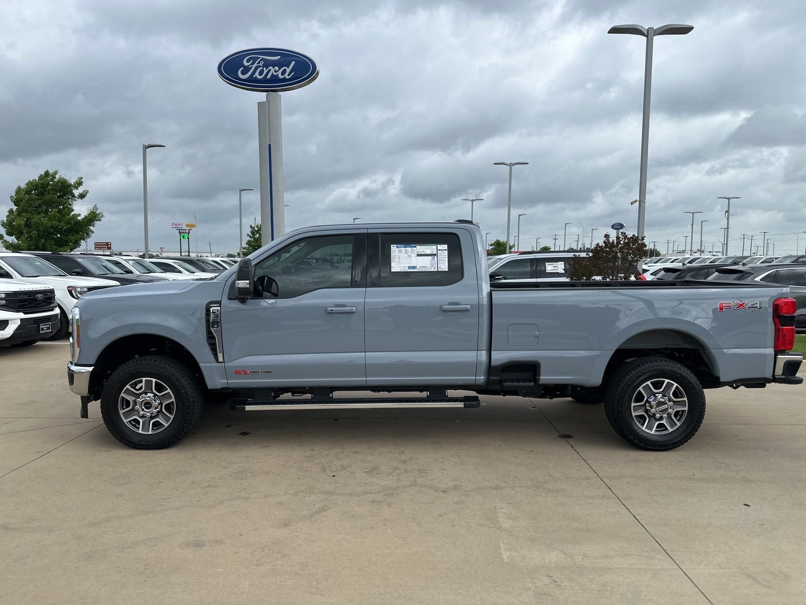 2026 Ford F-350SD Lariat