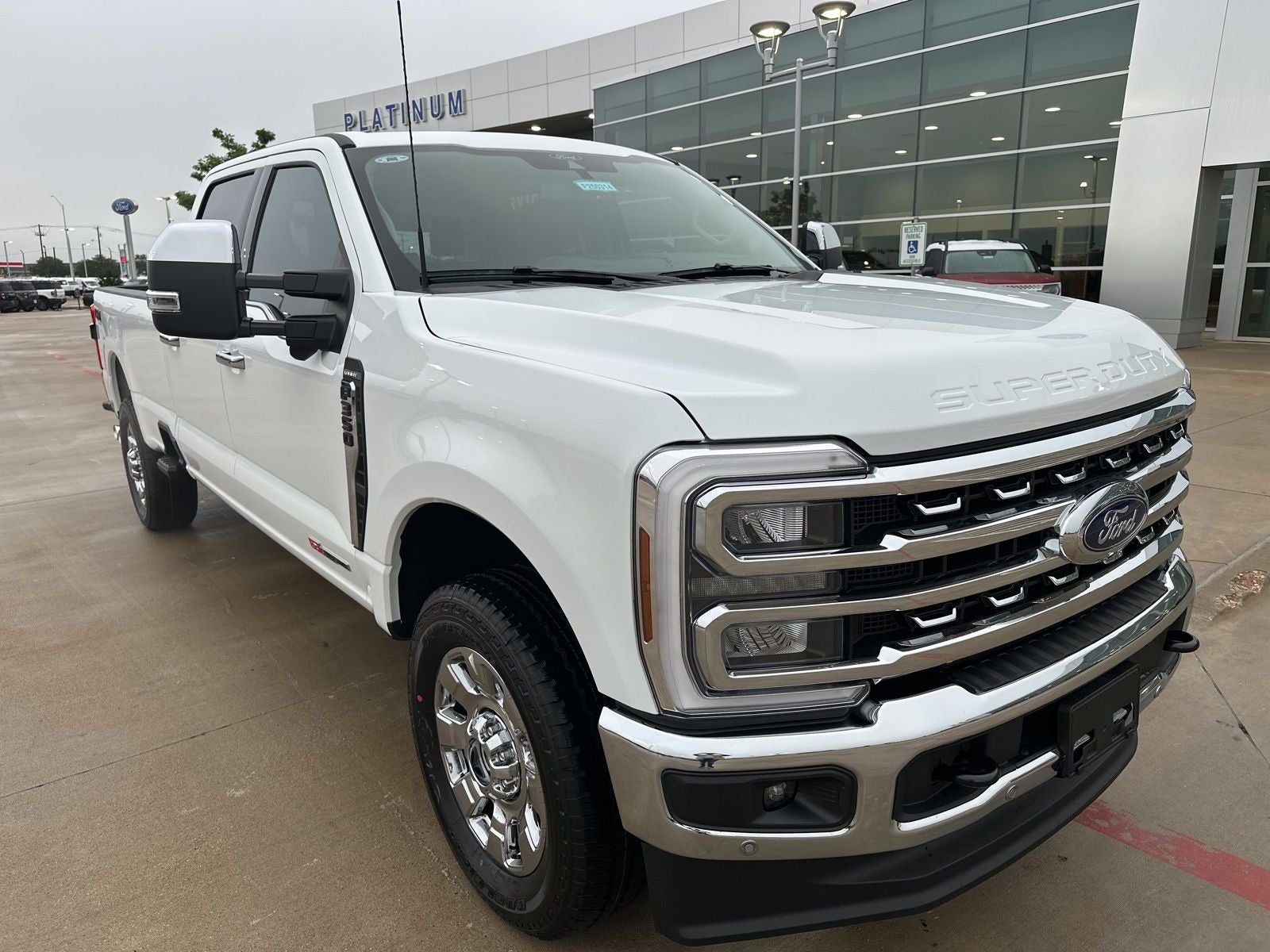 2025 Ford F-350SD Lariat
