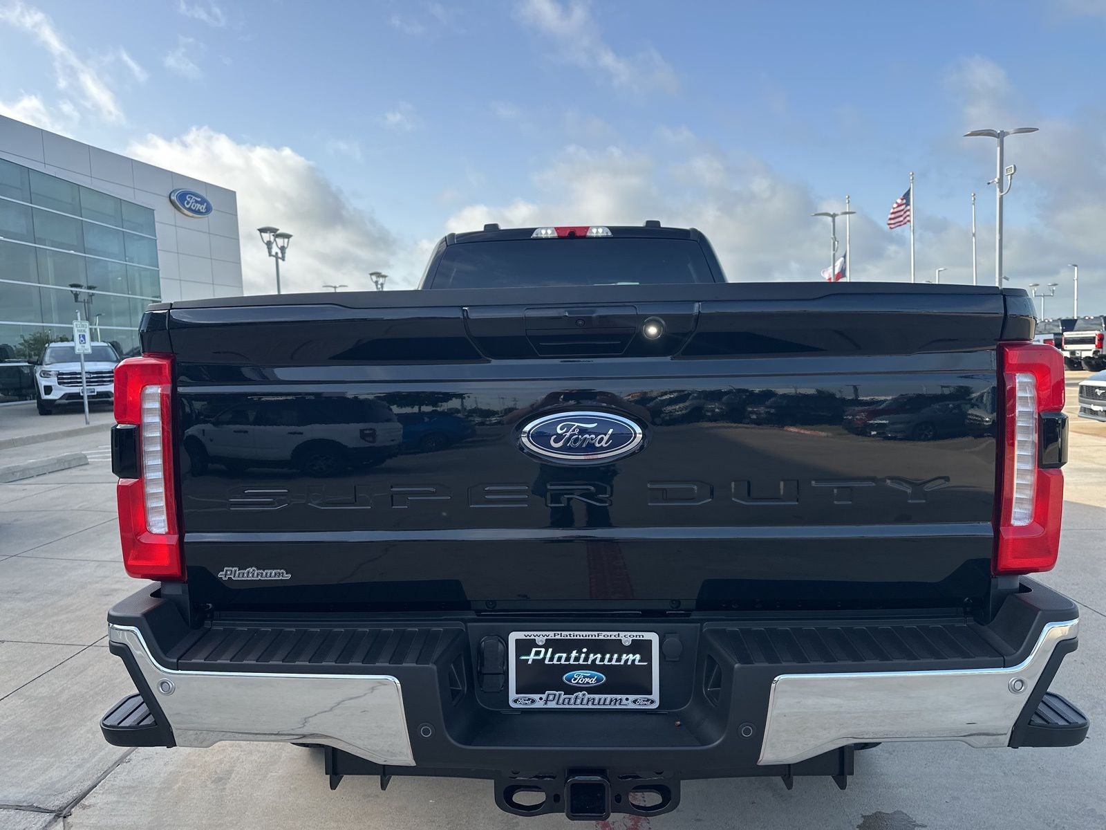 2025 Ford F-350SD Lariat