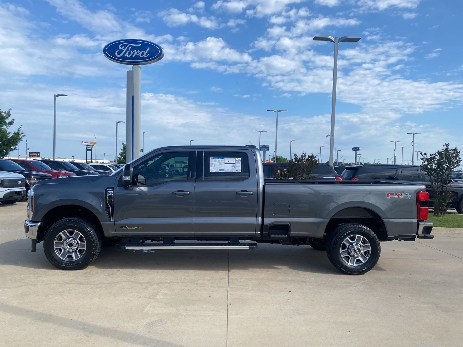 2026 Ford F-350SD Lariat