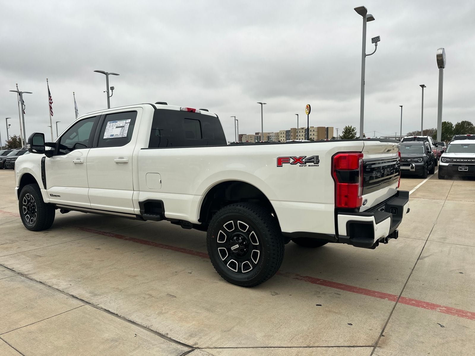2025 Ford F-350SD Platinum