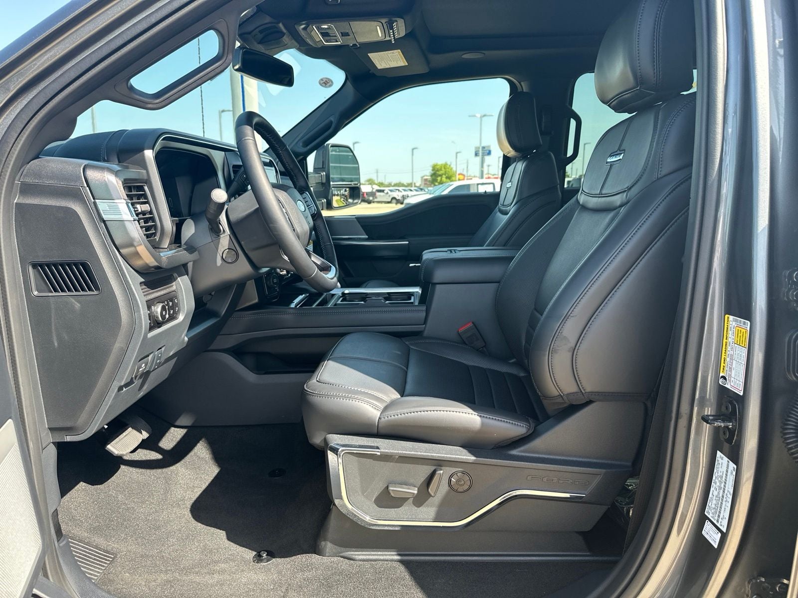 2026 Ford F-350SD Platinum DRW