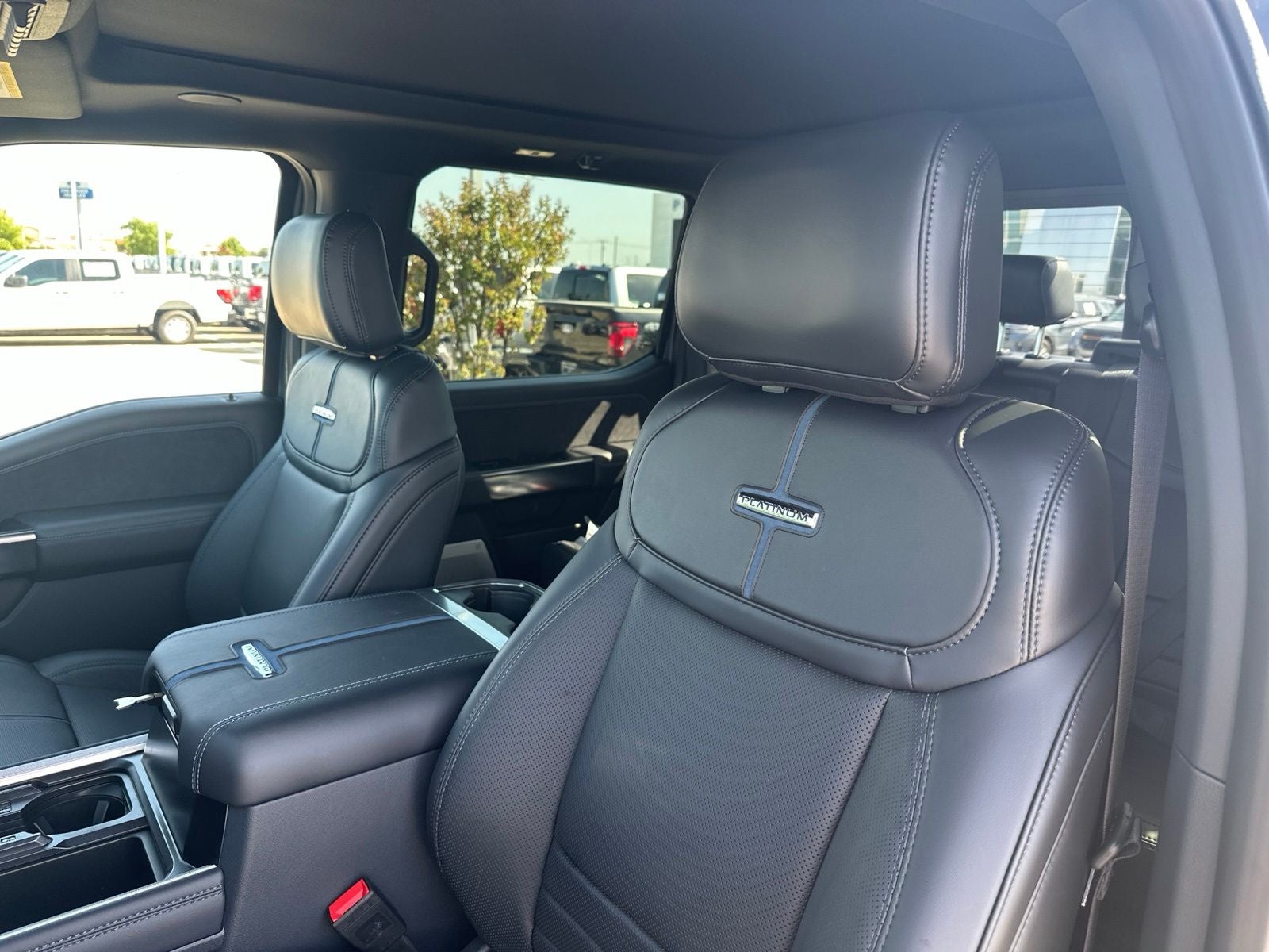 2026 Ford F-350SD Platinum DRW