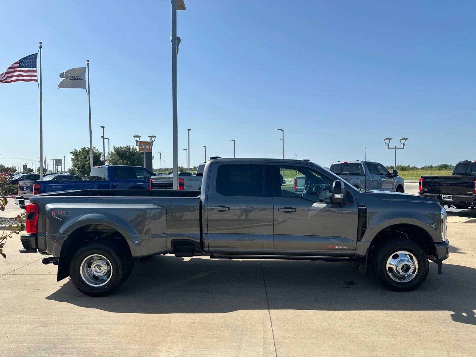 2026 Ford F-350SD Platinum DRW