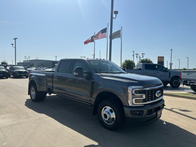 2026 Ford F-350SD Platinum DRW