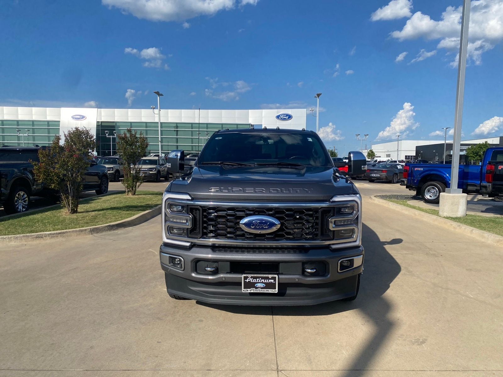 2024 Ford F-350SD Platinum DRW