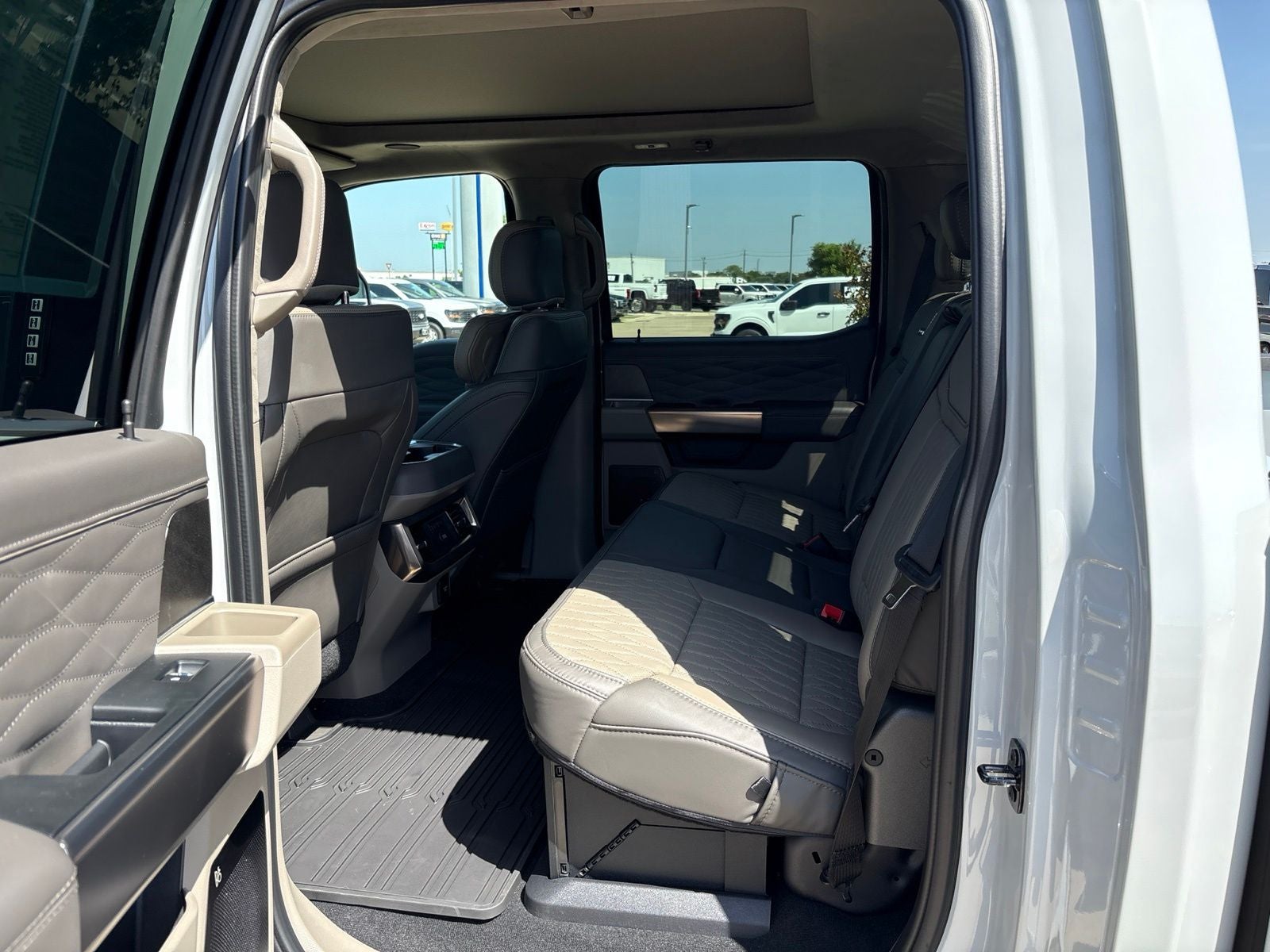 2026 Ford F-350SD Platinum DRW