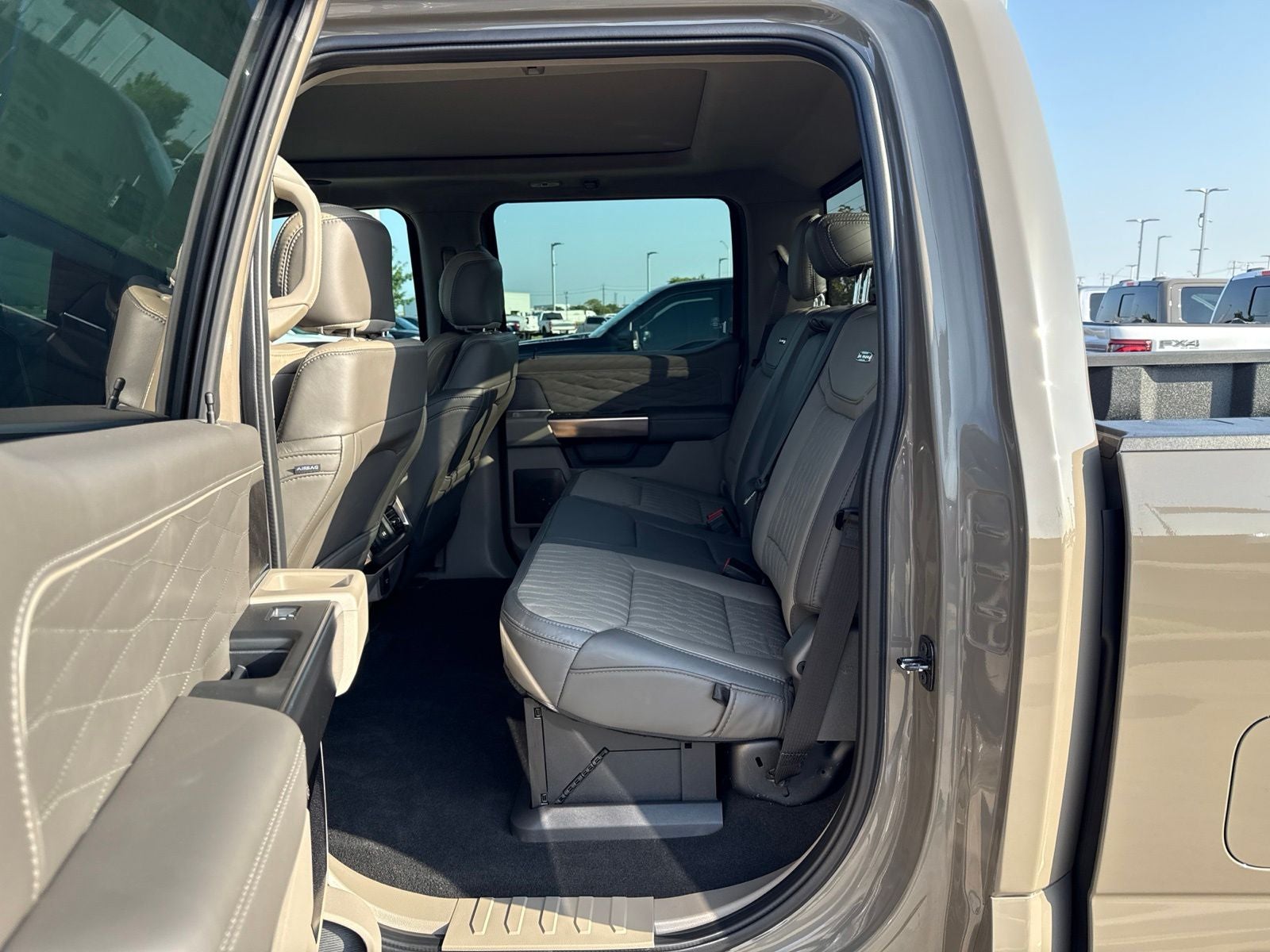 2026 Ford F-350SD Platinum DRW