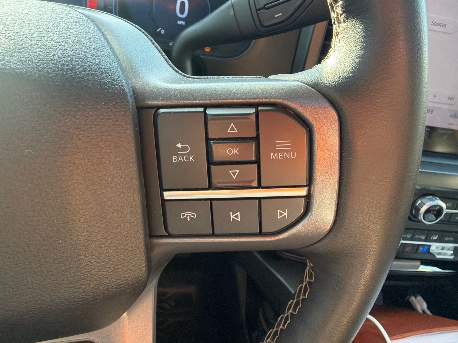 2025 Ford F-350SD Lariat DRW