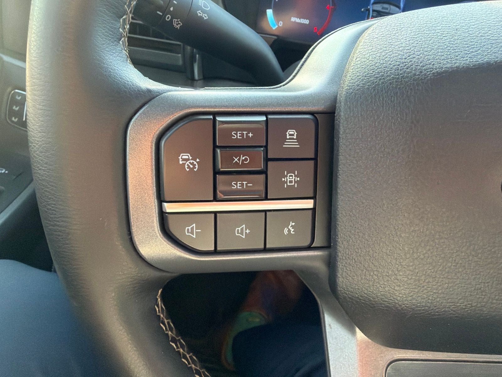 2025 Ford F-350SD Lariat DRW