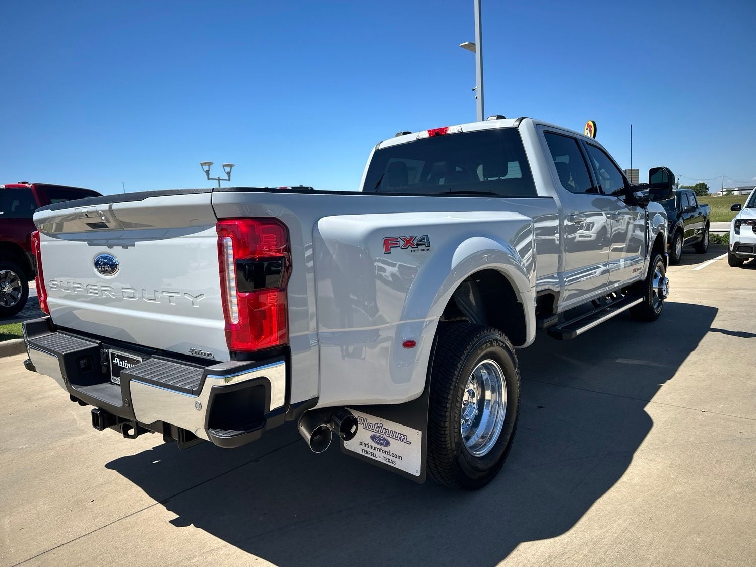 2026 Ford F-350SD Lariat DRW