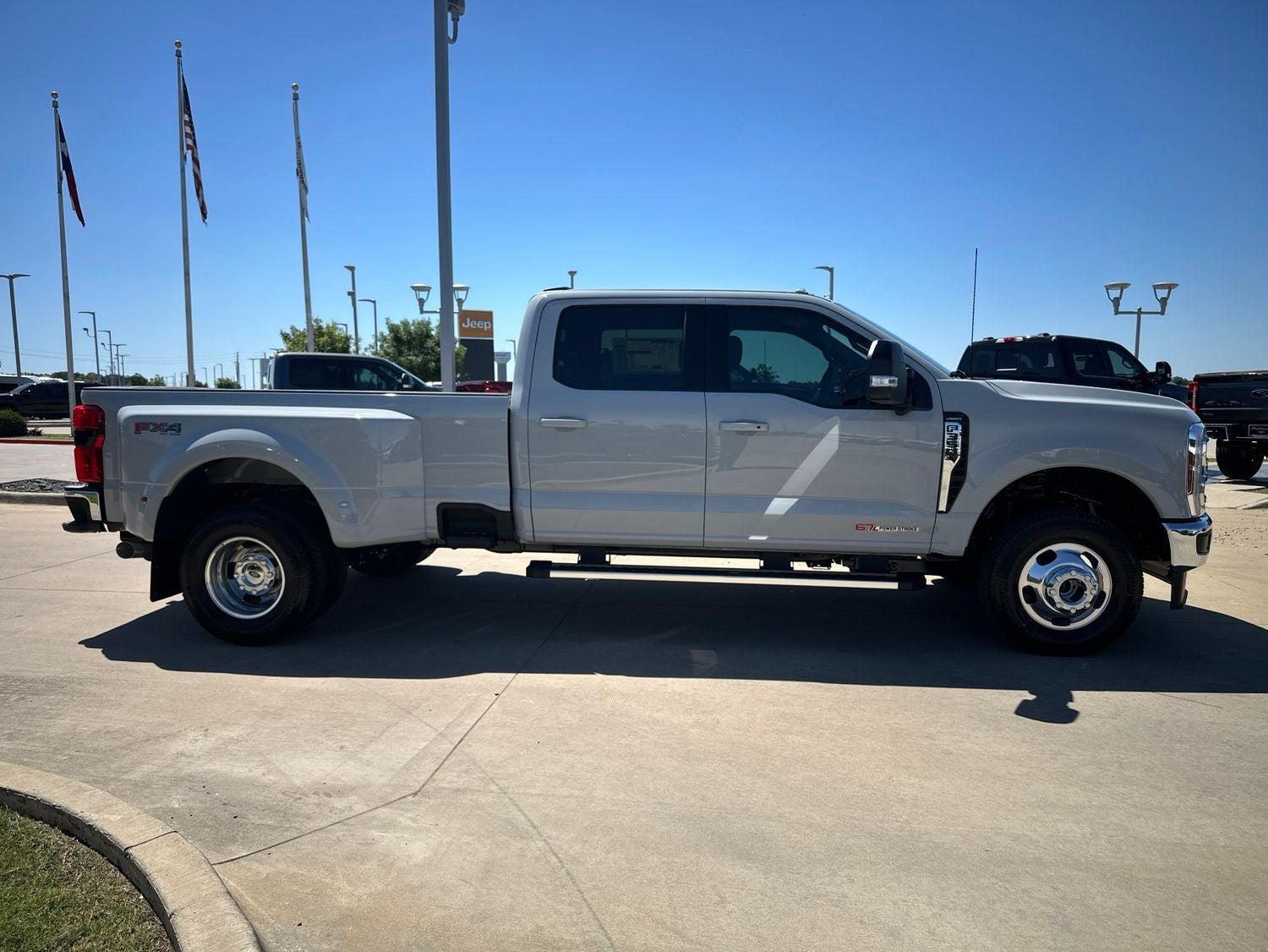 2026 Ford F-350SD Lariat DRW