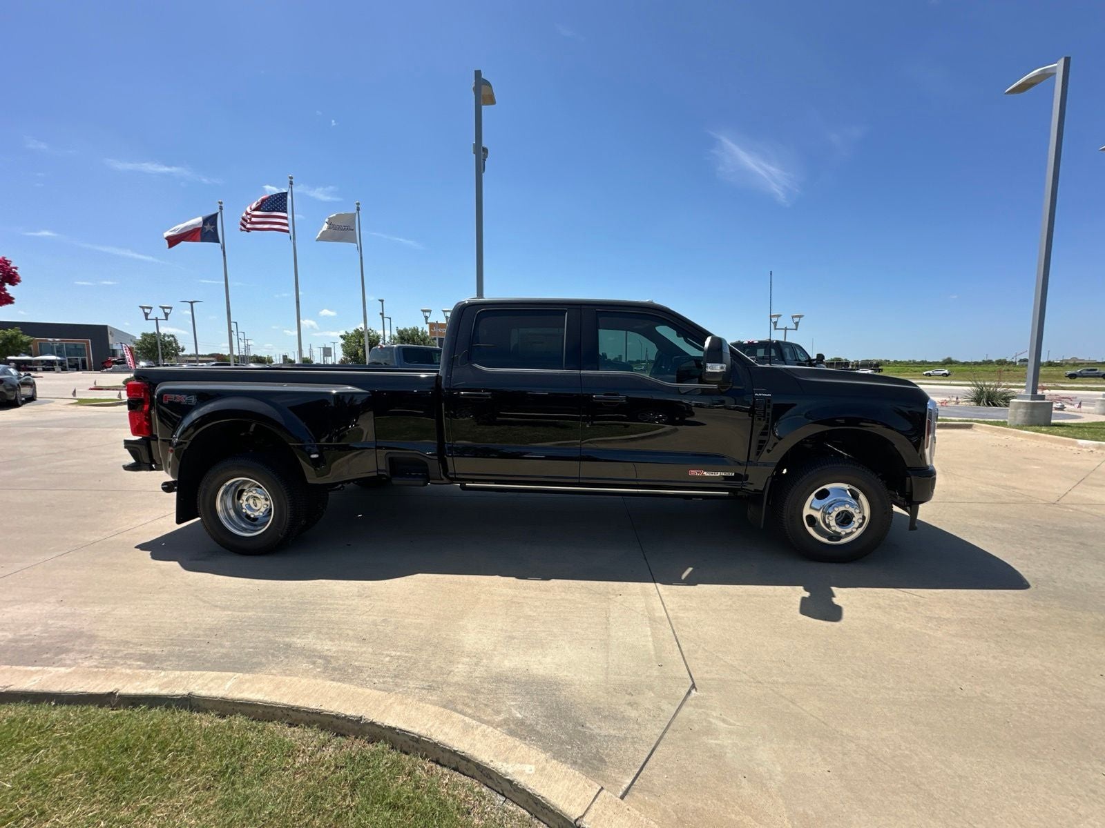 2026 Ford F-350SD Platinum DRW