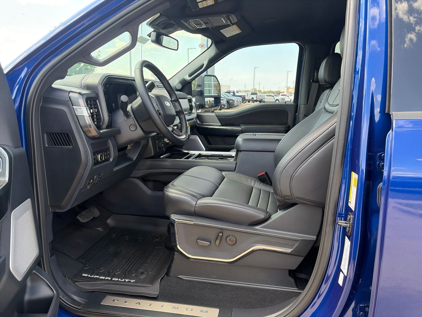 2026 Ford F-350SD Platinum DRW