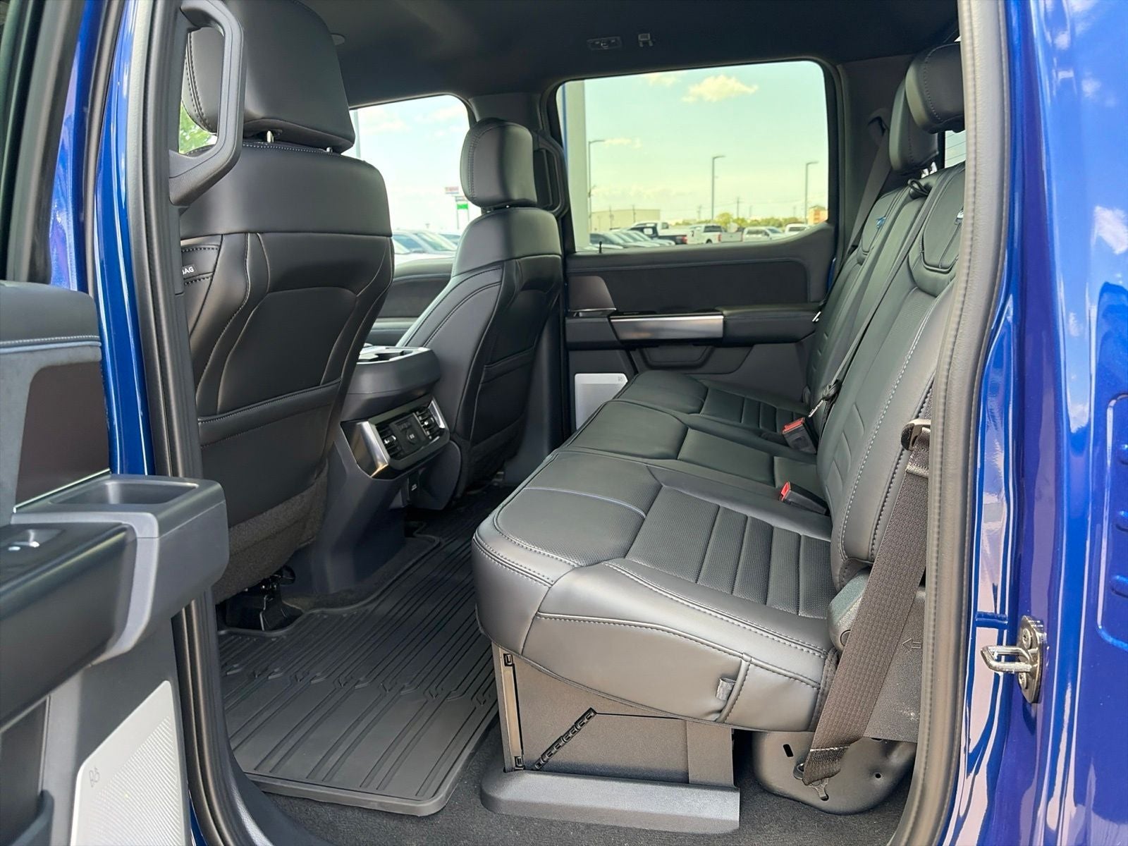 2026 Ford F-350SD Platinum DRW