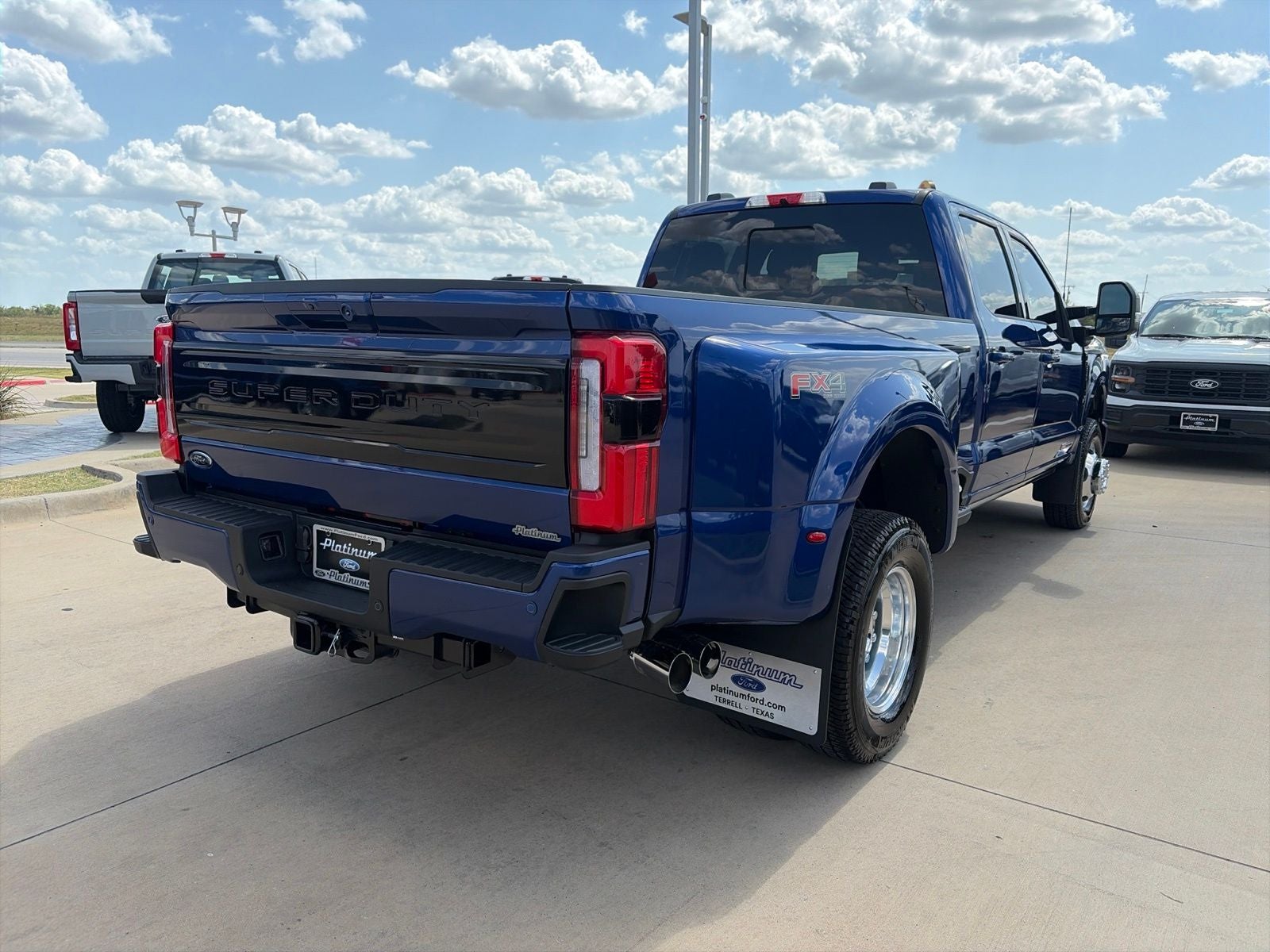 2026 Ford F-350SD Platinum DRW