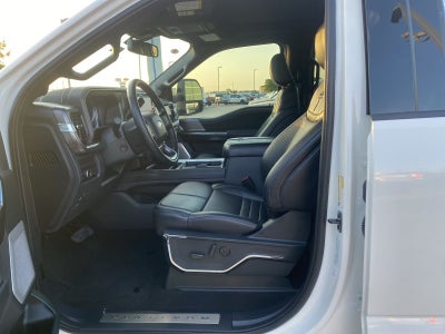 2026 Ford F-350SD Platinum DRW