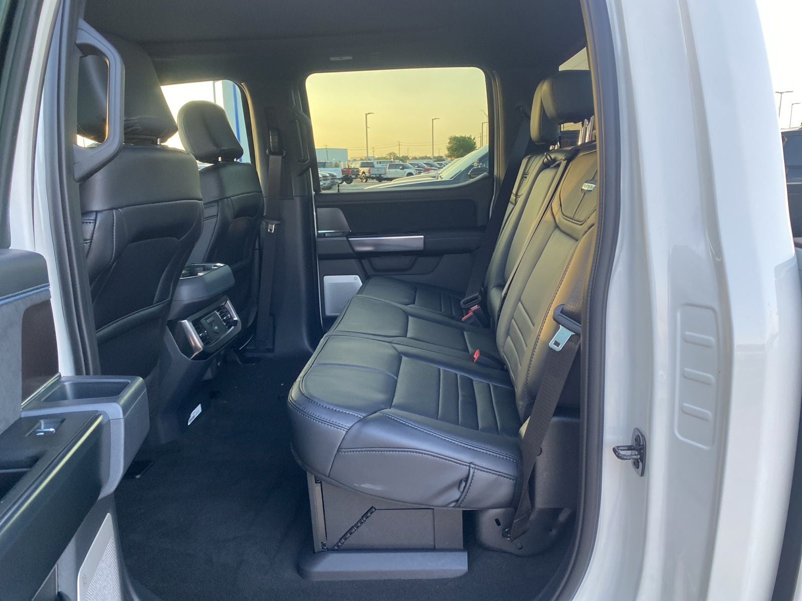 2026 Ford F-350SD Platinum DRW