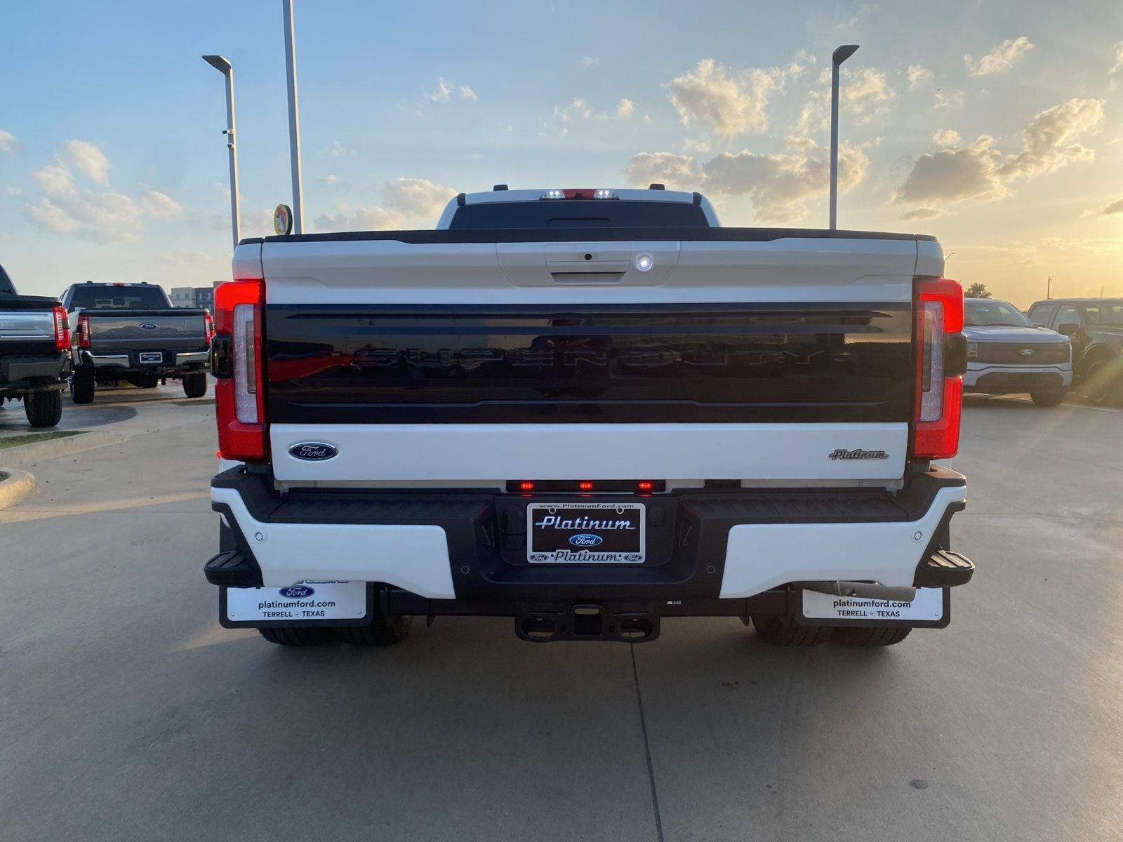 2026 Ford F-350SD Platinum DRW