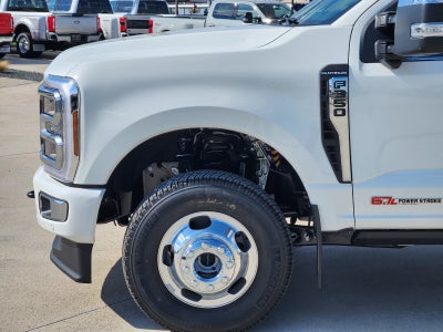 2027 Ford F-350SD Platinum DRW