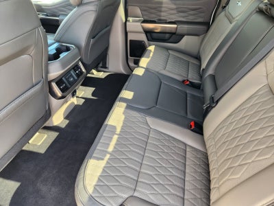 2027 Ford F-350SD Platinum DRW