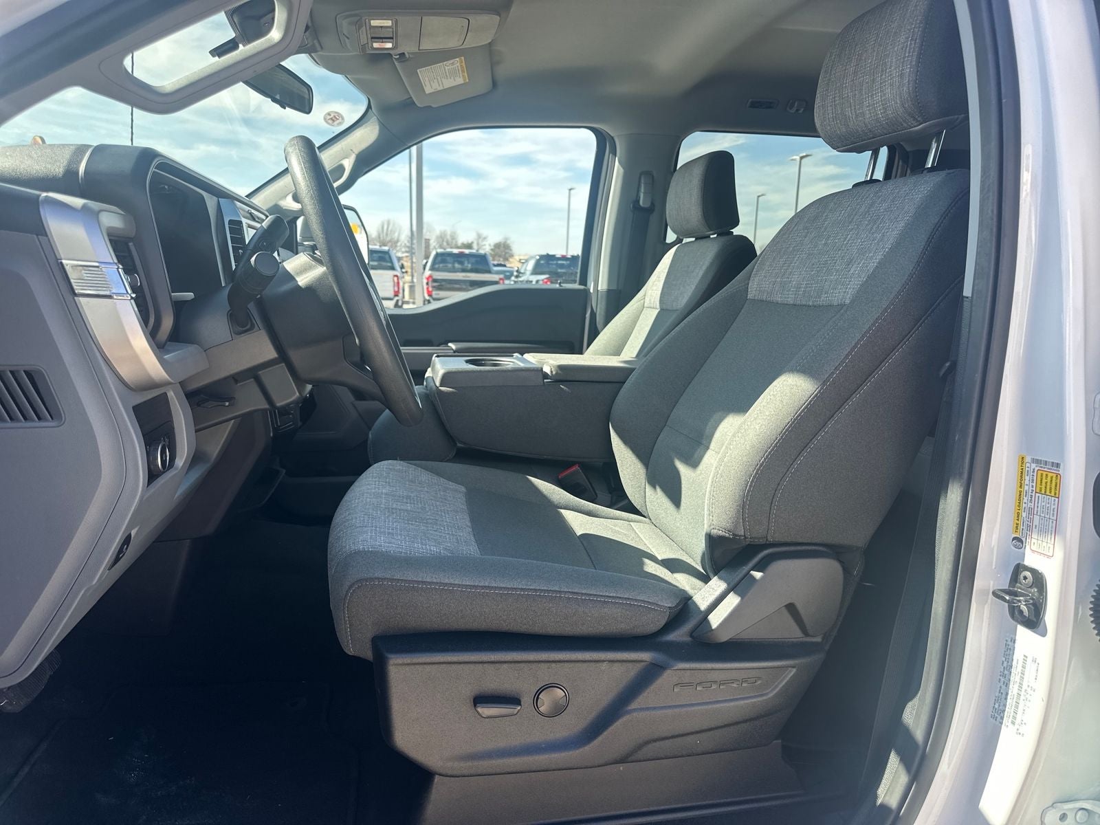 2025 Ford F-350SD XLT DRW