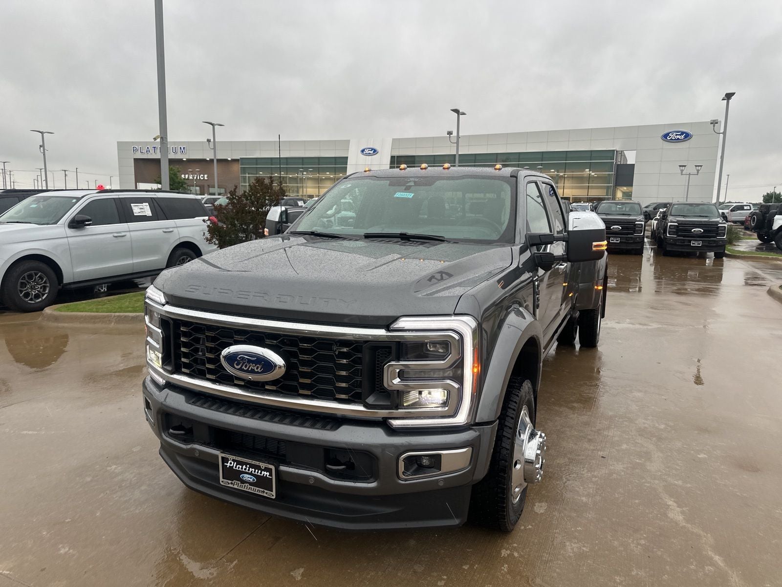 2026 Ford F-450SD Platinum DRW