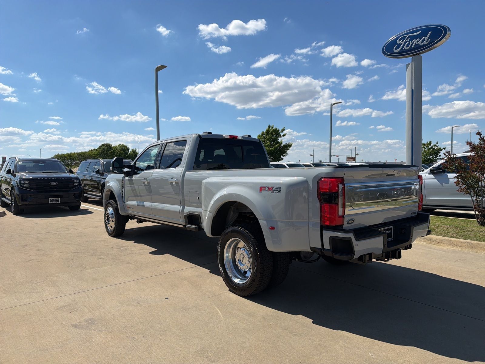 2026 Ford F-450SD Platinum DRW