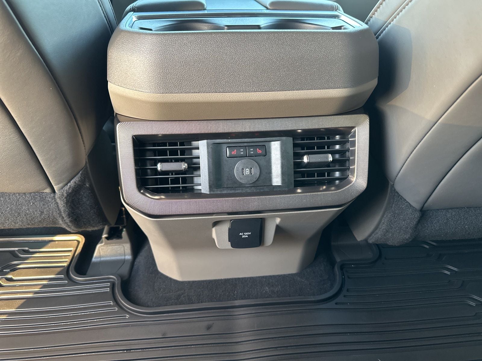 2026 Ford F-450SD Platinum DRW