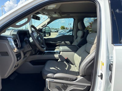 2026 Ford F-450SD Platinum DRW