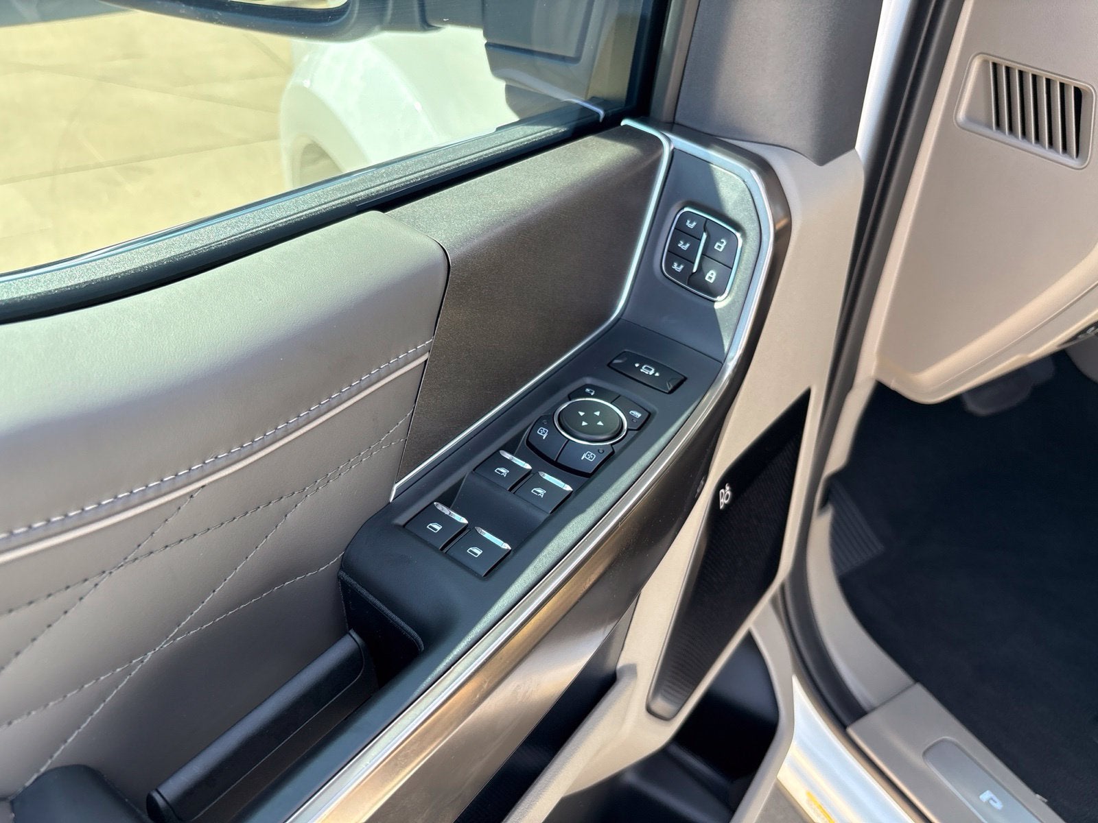 2026 Ford F-450SD Platinum DRW