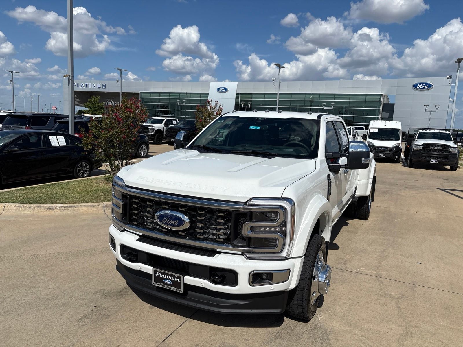 2026 Ford F-450SD Platinum DRW