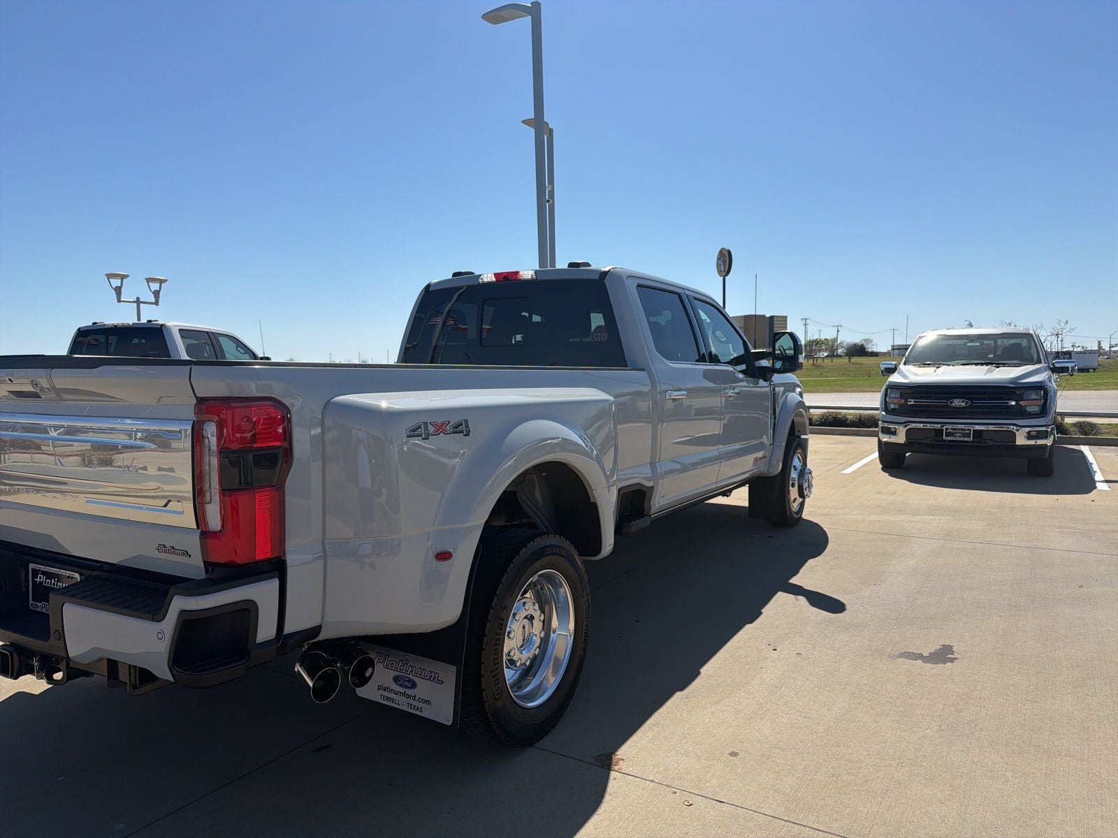 2026 Ford F-450SD Platinum DRW