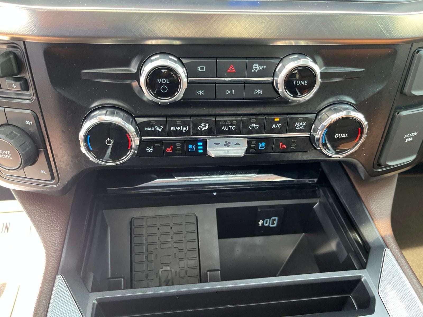 2026 Ford F-450SD King Ranch DRW