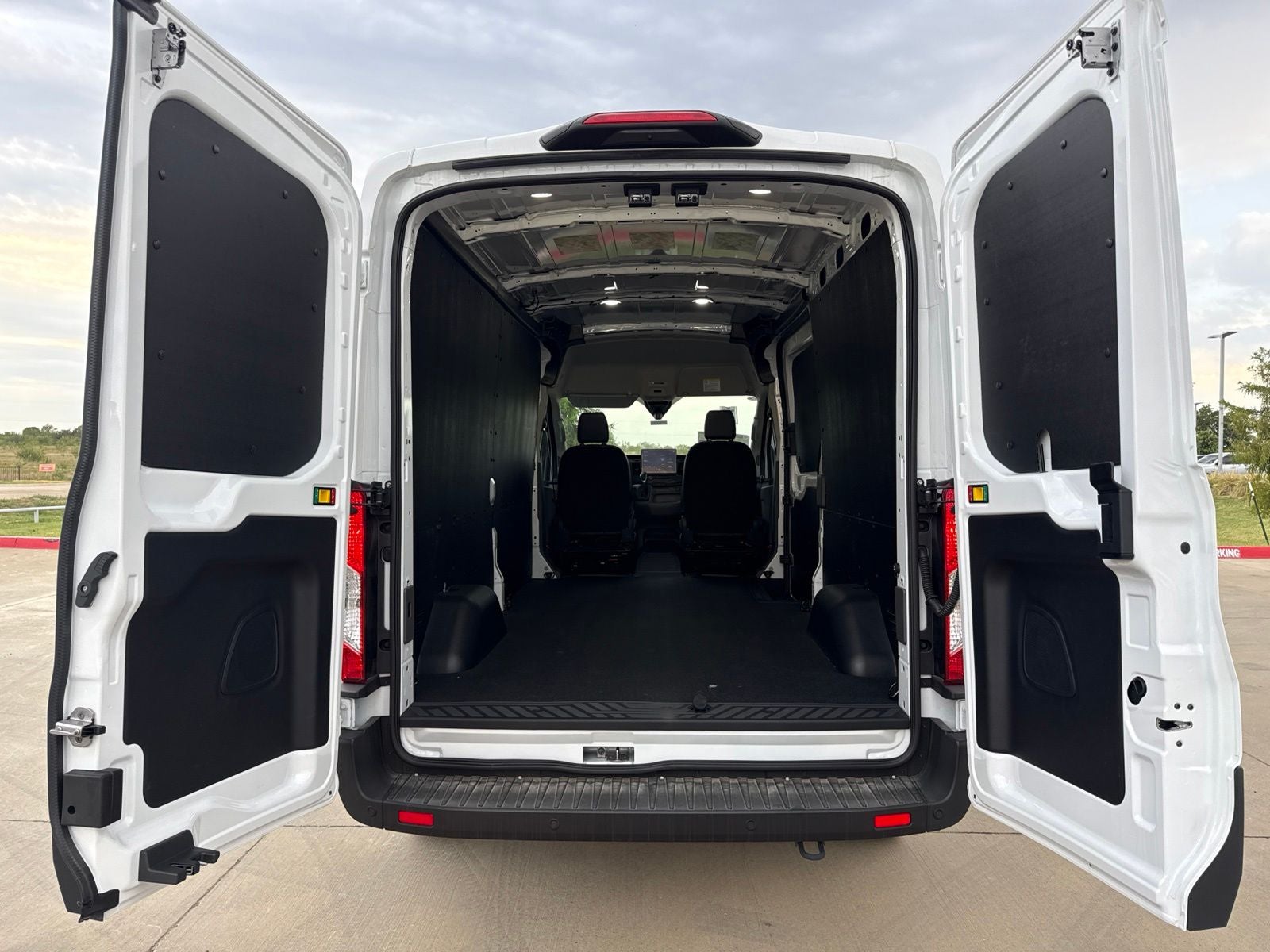 2026 Ford Transit-250 Base