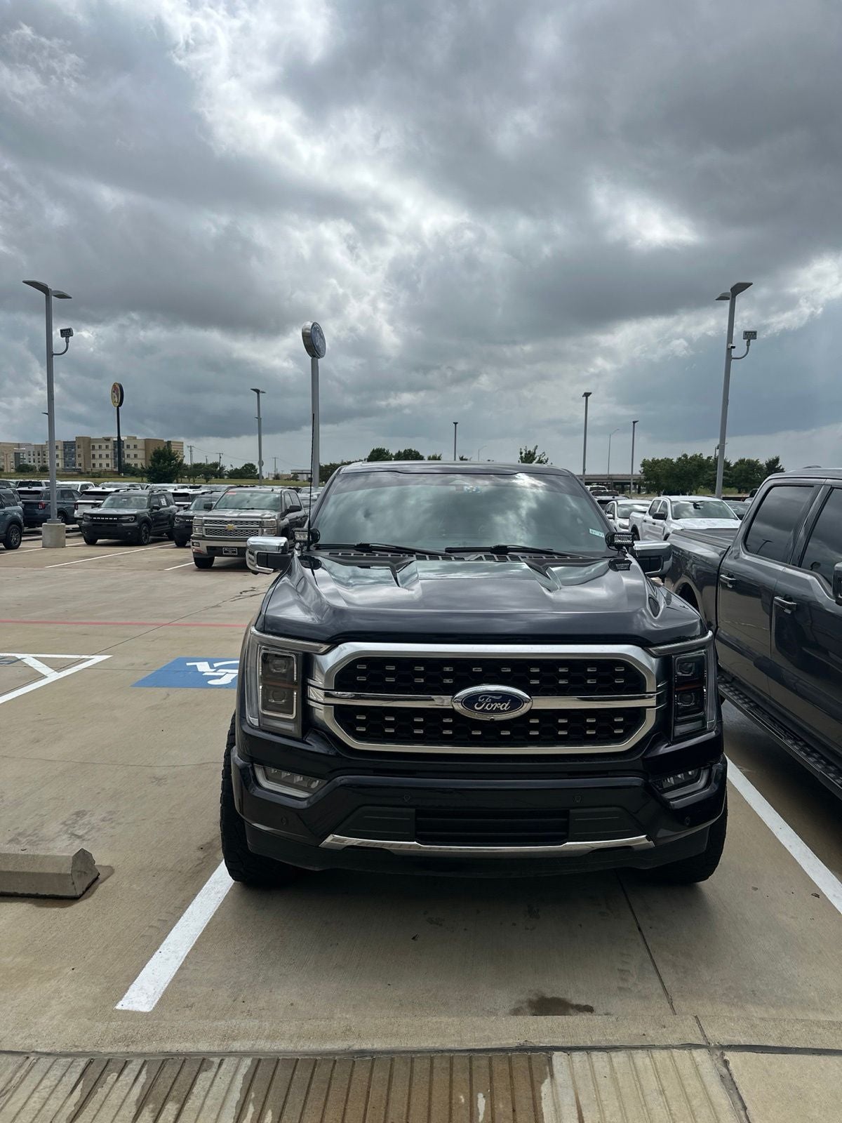 2023 Ford F-150 Platinum