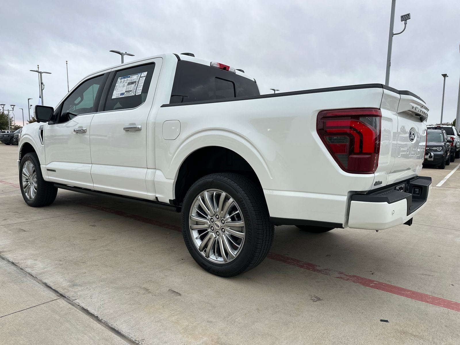 2025 Ford F-150 Platinum