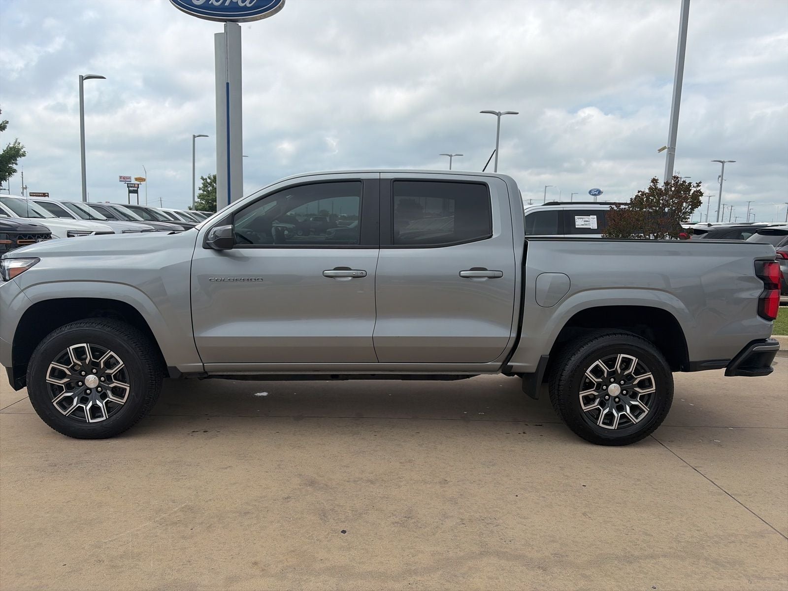 2024 Chevrolet Colorado LT