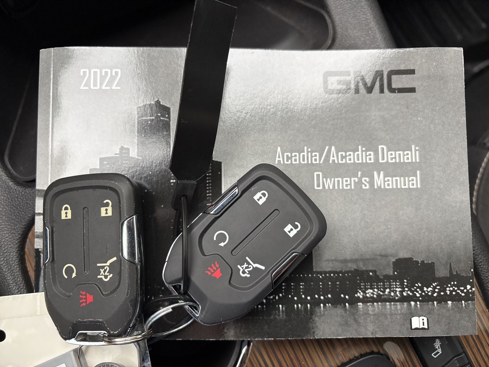 2022 GMC Acadia SLE