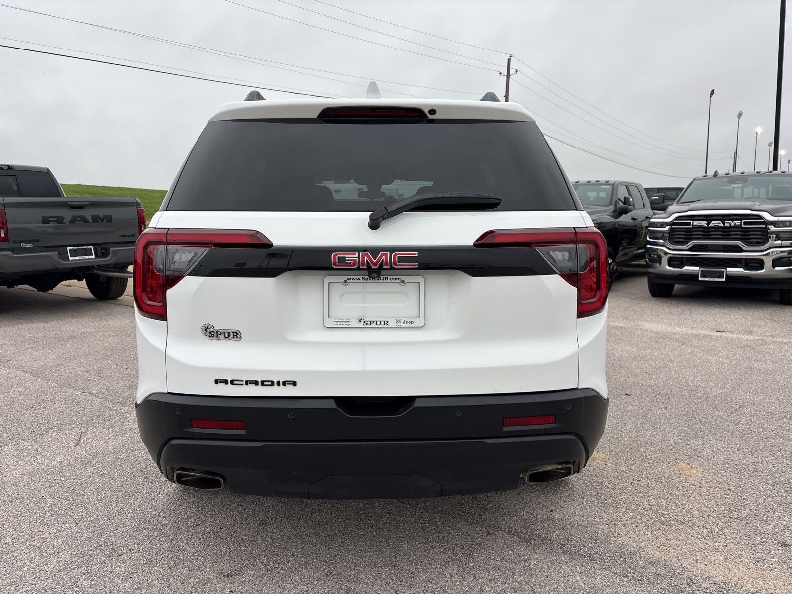 2022 GMC Acadia SLE