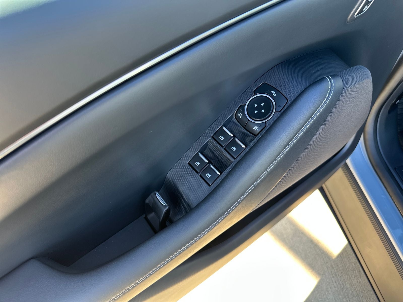 2026 Ford Mustang Mach-E Select