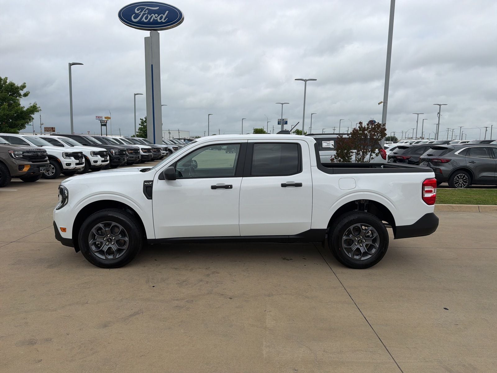 2025 Ford Maverick XLT