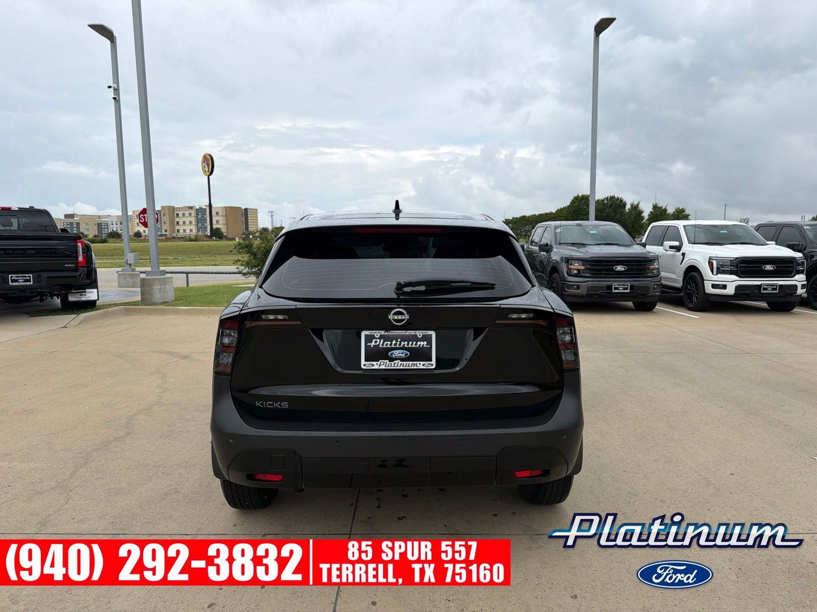 2025 Nissan Kicks S