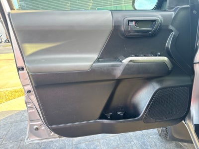 2020 Toyota Tacoma SR5 V6