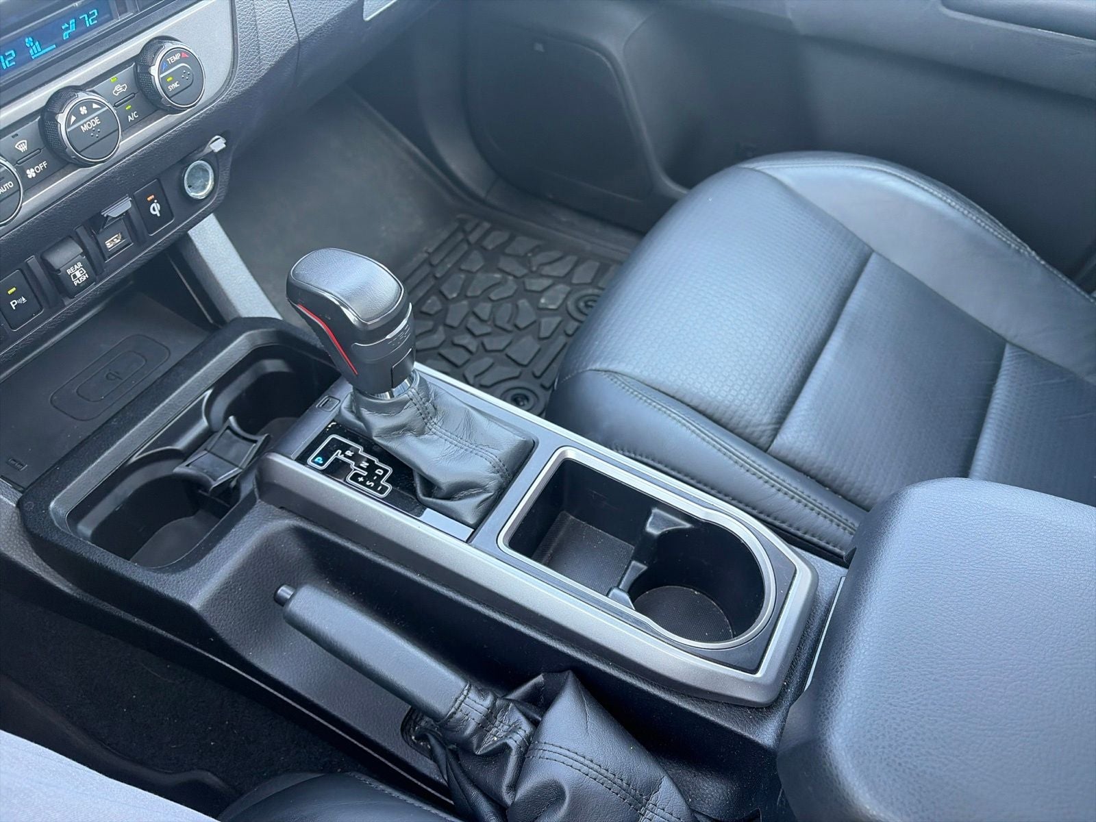 2021 Toyota Tacoma Limited V6