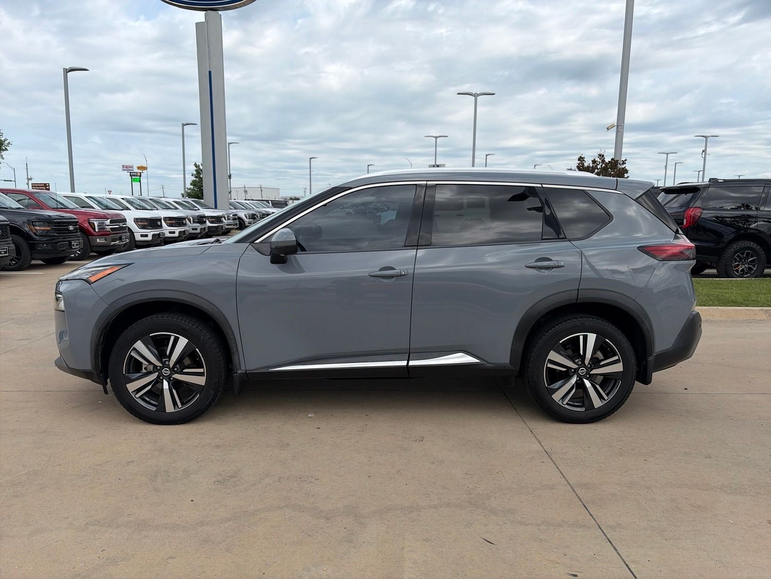 Used 2021 Nissan Rogue SL with VIN 5N1AT3CA3MC814855 for sale in Terrell, TX