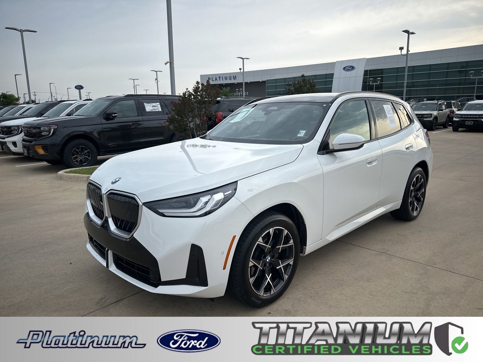 2025 BMW X3 30 XDRIVE's photo